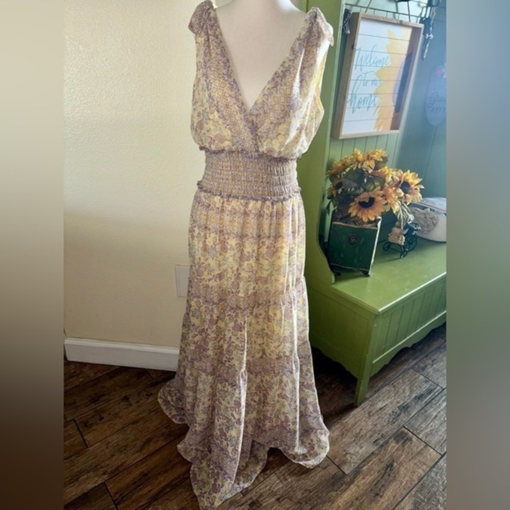 Taylor Gorgeous Long Flowy Sundress Yellow Lavender Size 10 Dress